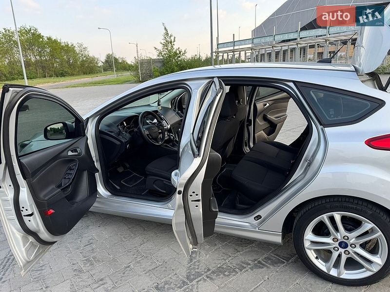Хэтчбек Ford Focus 2015 в Львове фото 13 Хэтчбек Ford Focus 2015 в Львове