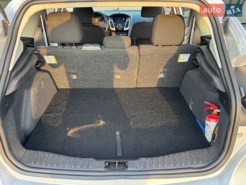Хэтчбек Ford Focus 2015 в Львове фото 26 Хэтчбек Ford Focus 2015 в Львове