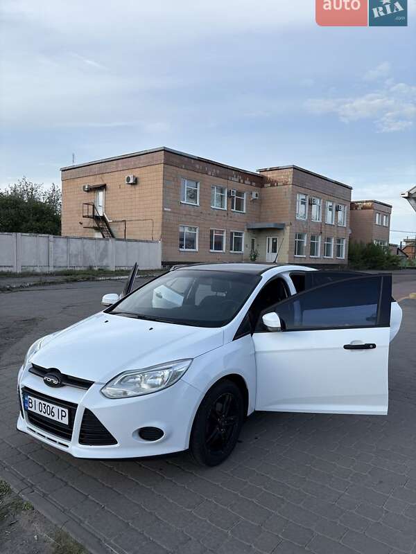 Хэтчбек Ford Focus 2012 в Полтаве