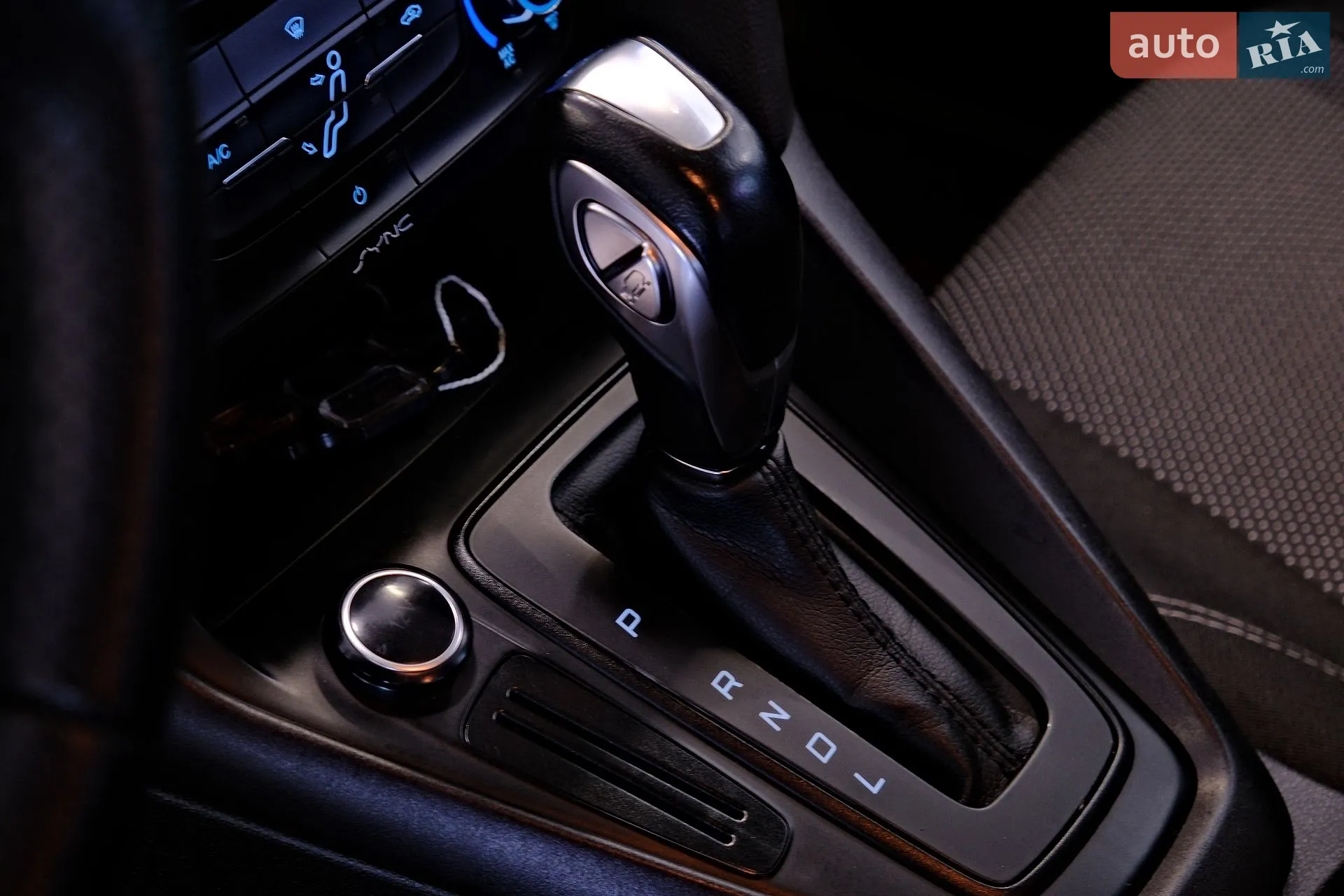2016 Ford Focus - мініатюра 15