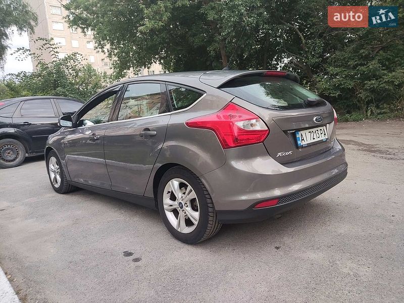 Хэтчбек Ford Focus 2014 в Киеве фото Хэтчбек Ford Focus 2014 в Киеве