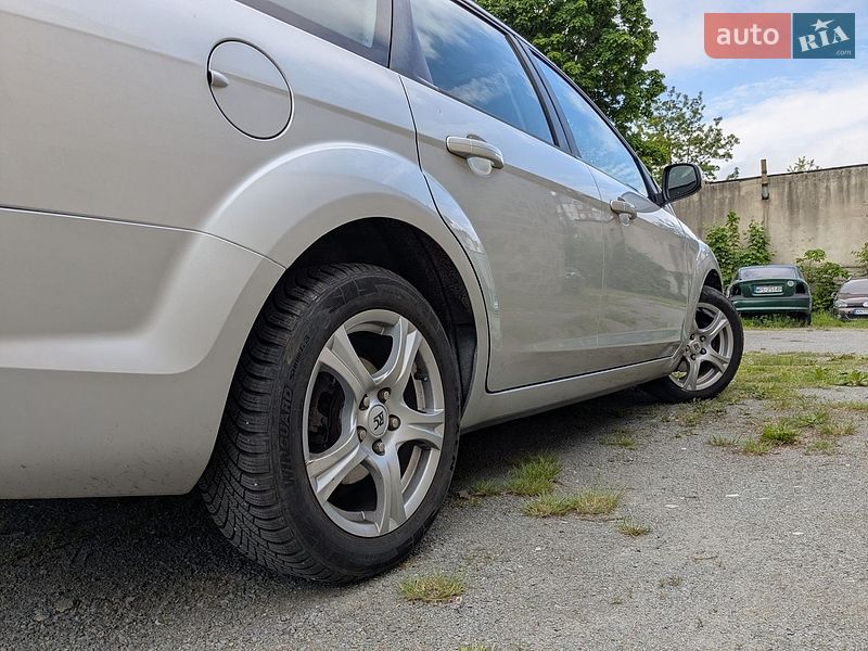 Универсал Ford Focus 2009 в Звягеле фото 10 Универсал Ford Focus 2009 в Звягеле