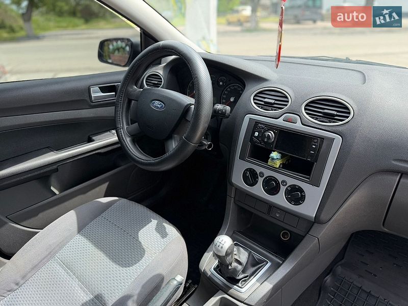 Универсал Ford Focus 2005 в Новом Буге фото 10 Универсал Ford Focus 2005 в Новом Буге