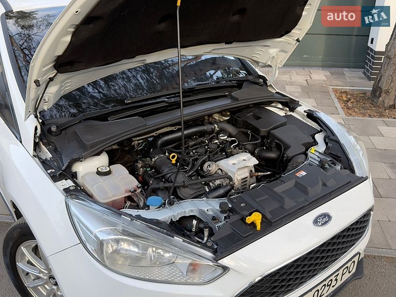 Универсал Ford Focus 2016 в Новомосковске фото 9 Универсал Ford Focus 2016 в Новомосковске