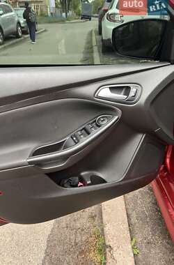 Седан Ford Focus 2016 в Киеве