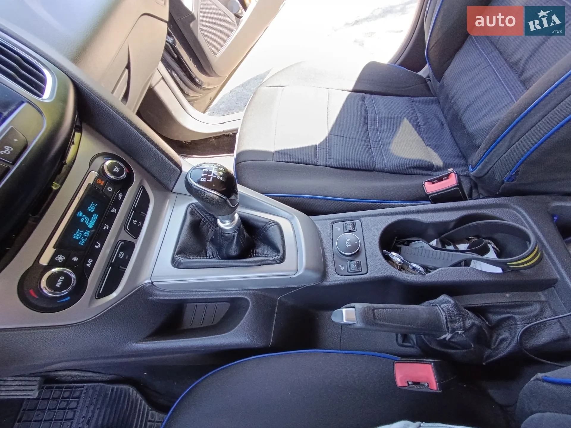 2012 Ford Focus - мініатюра 15