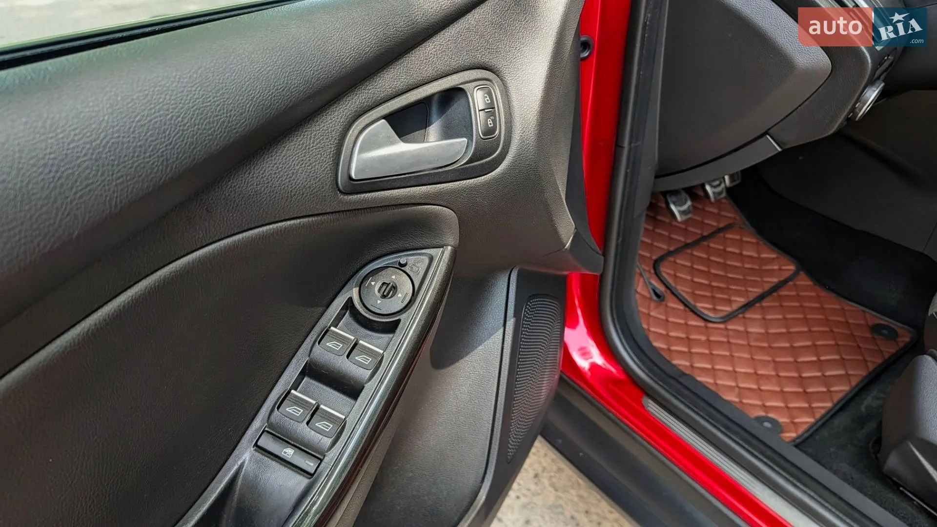 2015 Ford Focus - мініатюра 29