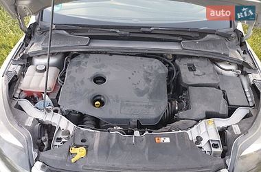 Хетчбек Ford Focus 2011 в Кадубівцях