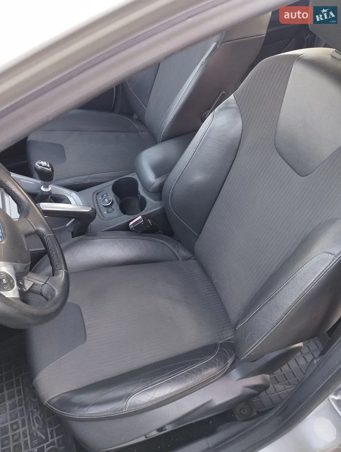 2011 Ford Focus - мініатюра 15