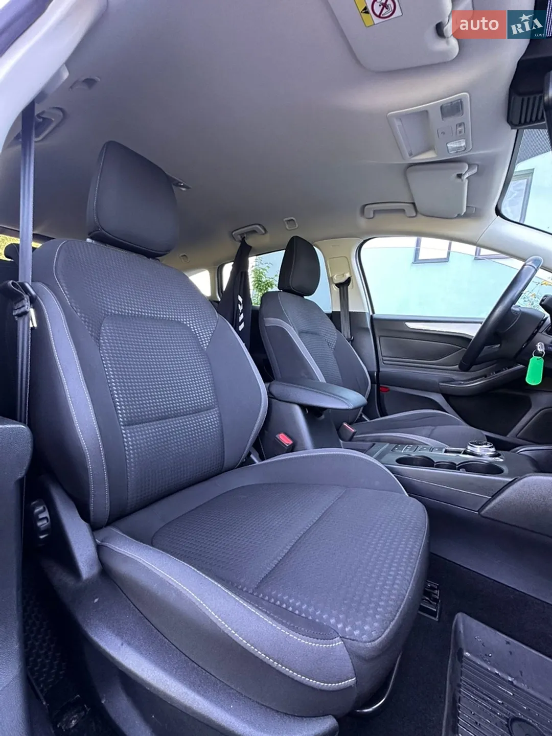 2020 Ford Focus - мініатюра 15