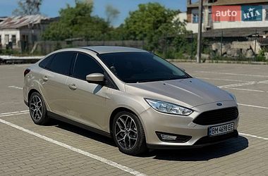 Седан Ford Focus 2017 в Ромнах