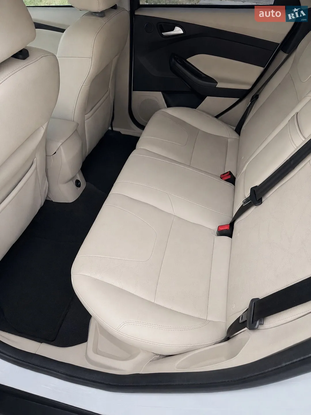 2013 Ford Focus - мініатюра 3