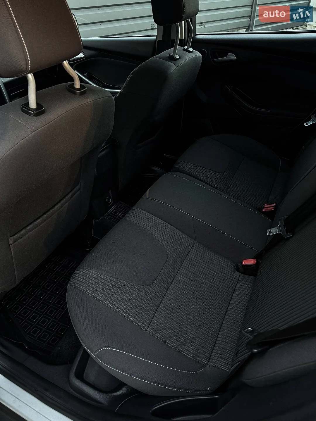 2013 Ford Focus - мініатюра 36