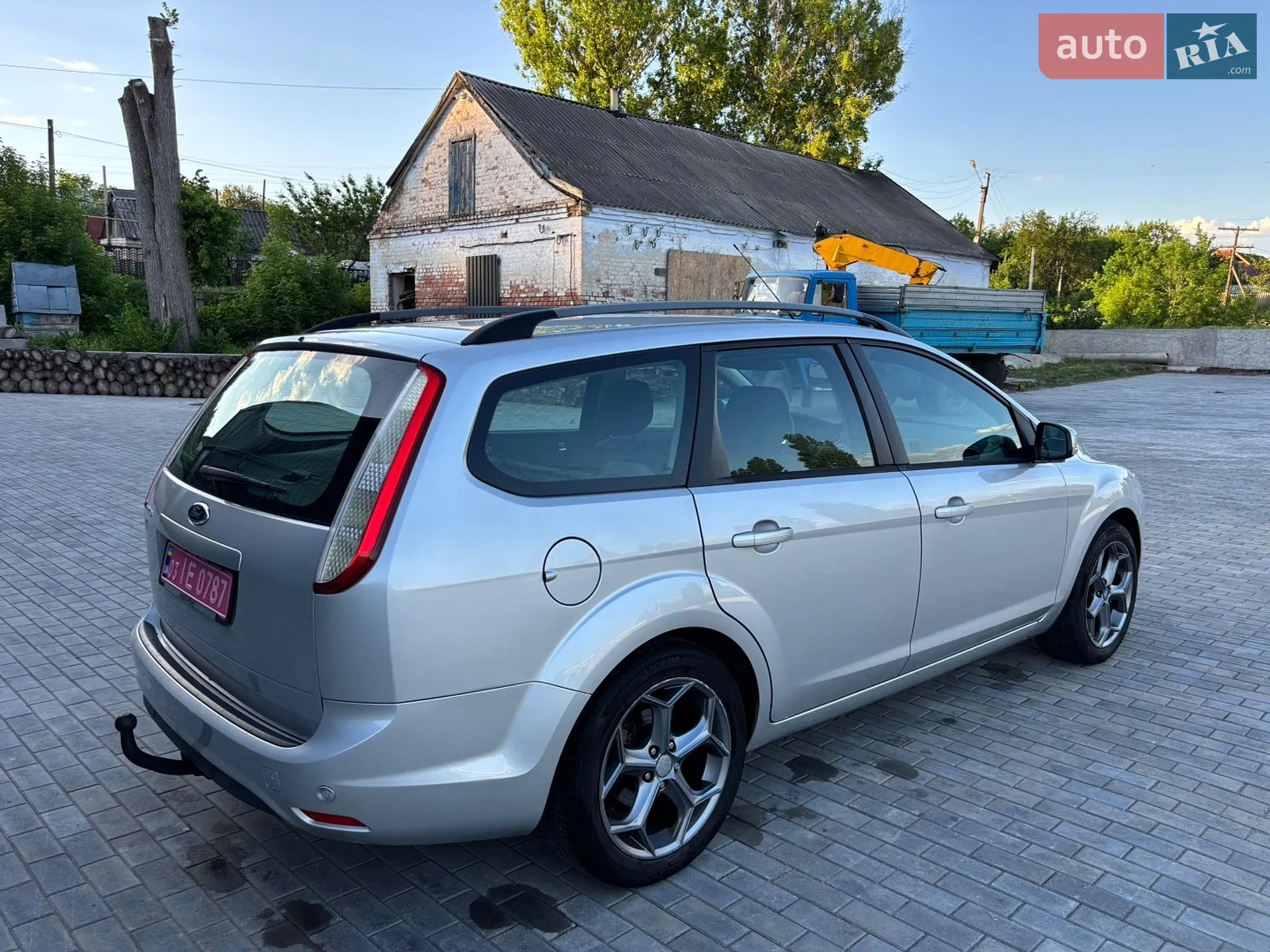 2010 Ford Focus - мініатюра 8