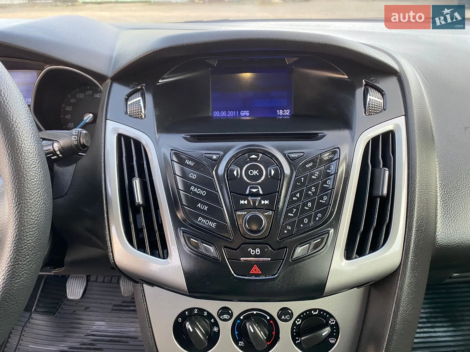 2012 Ford Focus - мініатюра 16
