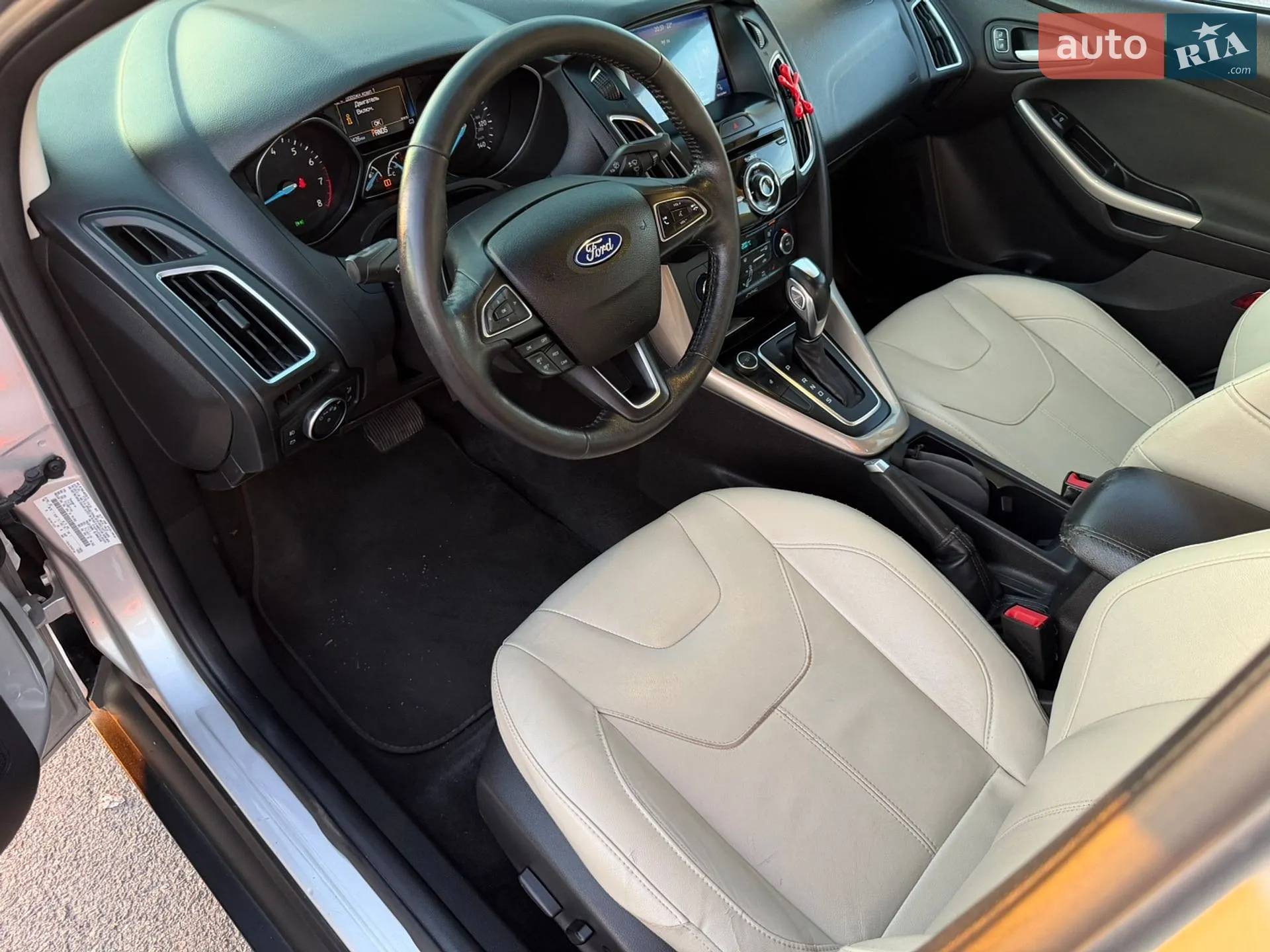 2017 Ford Focus - мініатюра 30