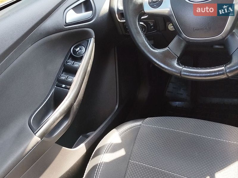 Хэтчбек Ford Focus 2013 в Ивано-Франковске