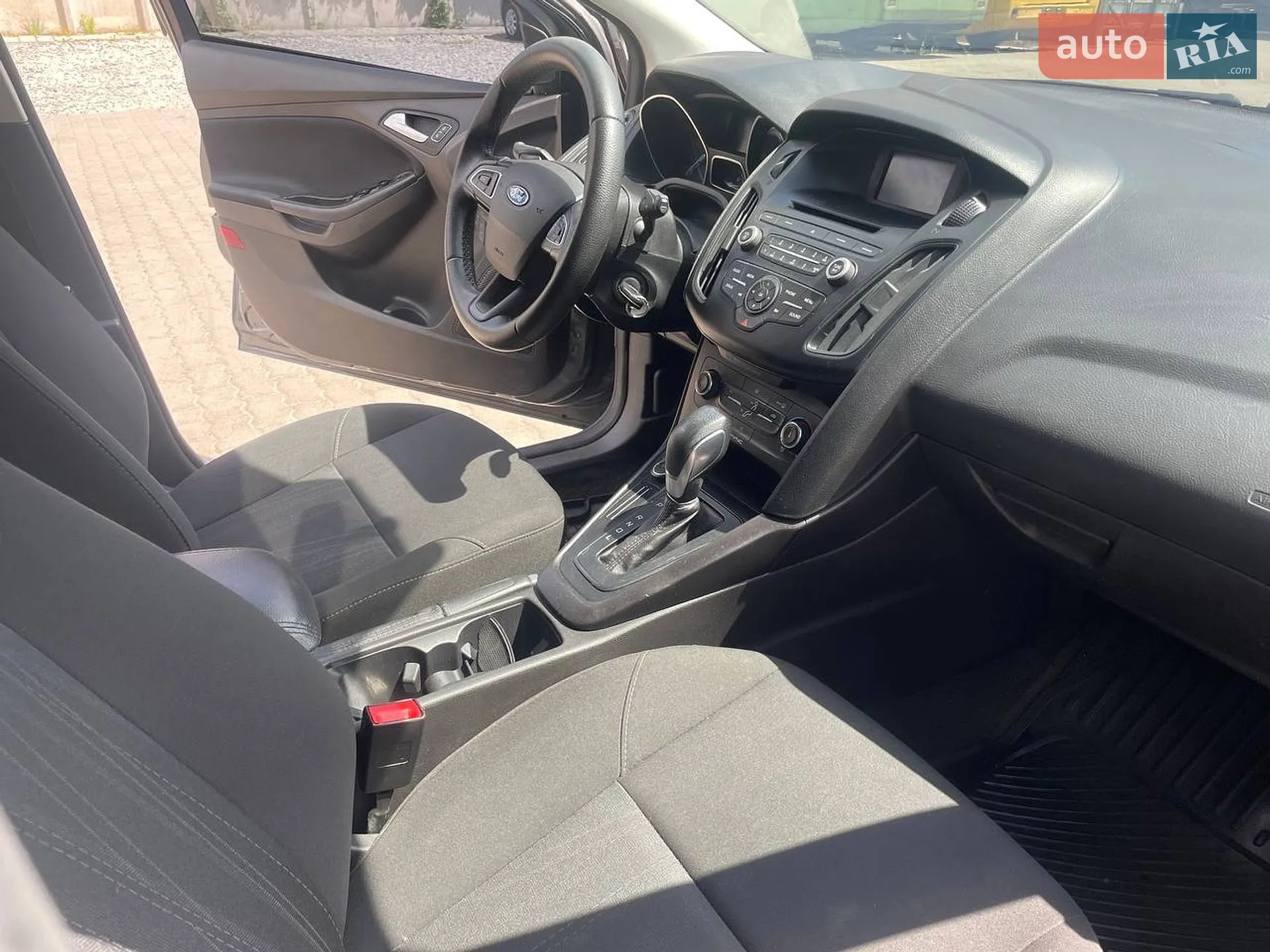 2017 Ford Focus - мініатюра 15