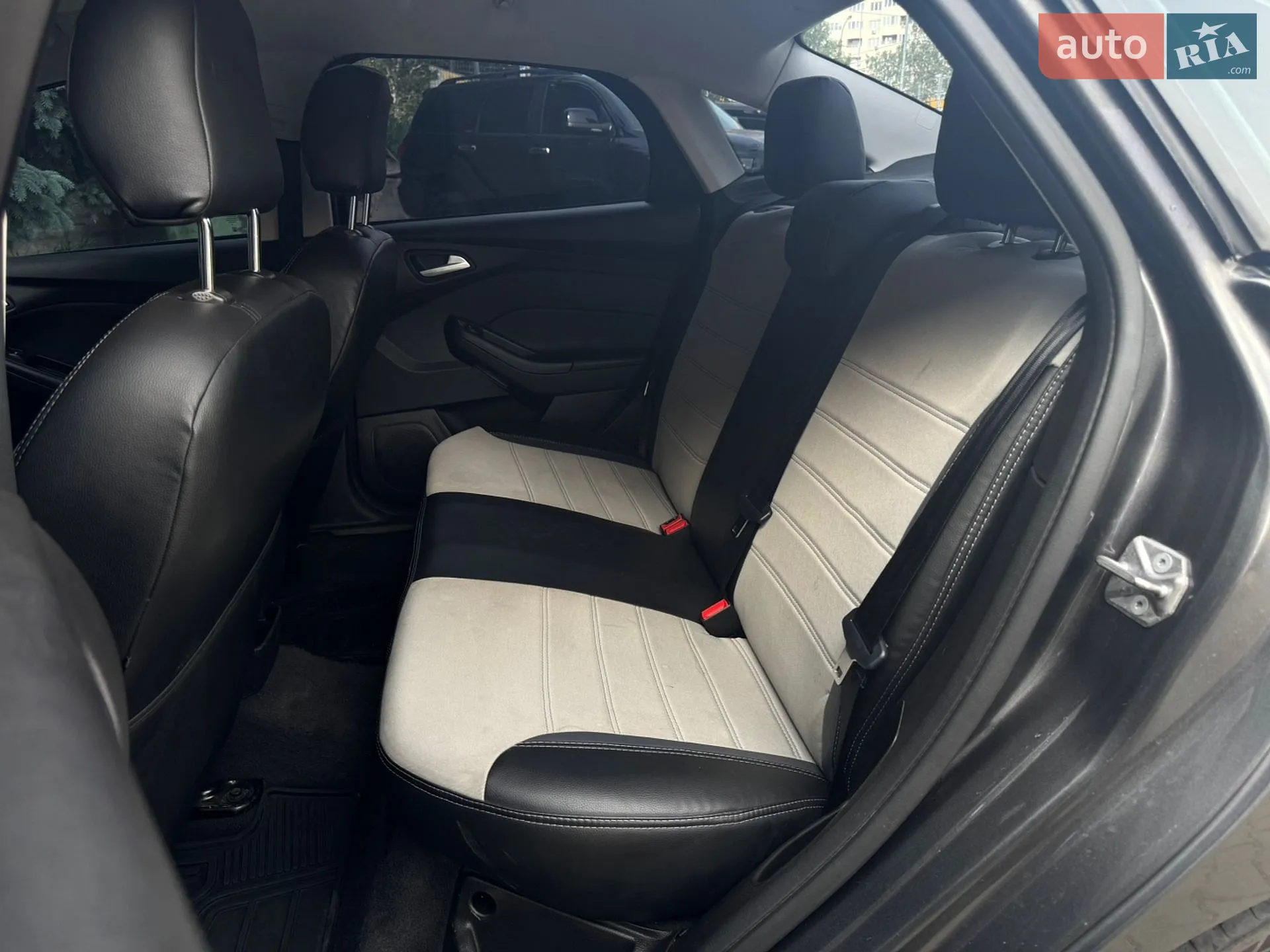 2016 Ford Focus - мініатюра 28