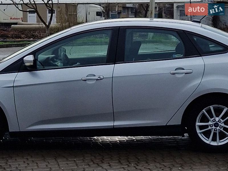 Седан Ford Focus 2015 в Ивано-Франковске