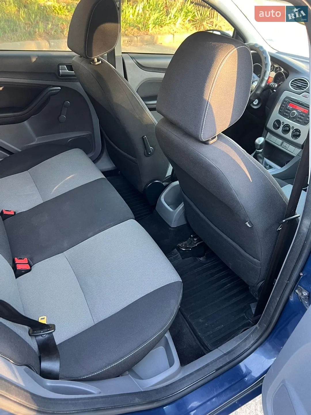 2010 Ford Focus - мініатюра 15