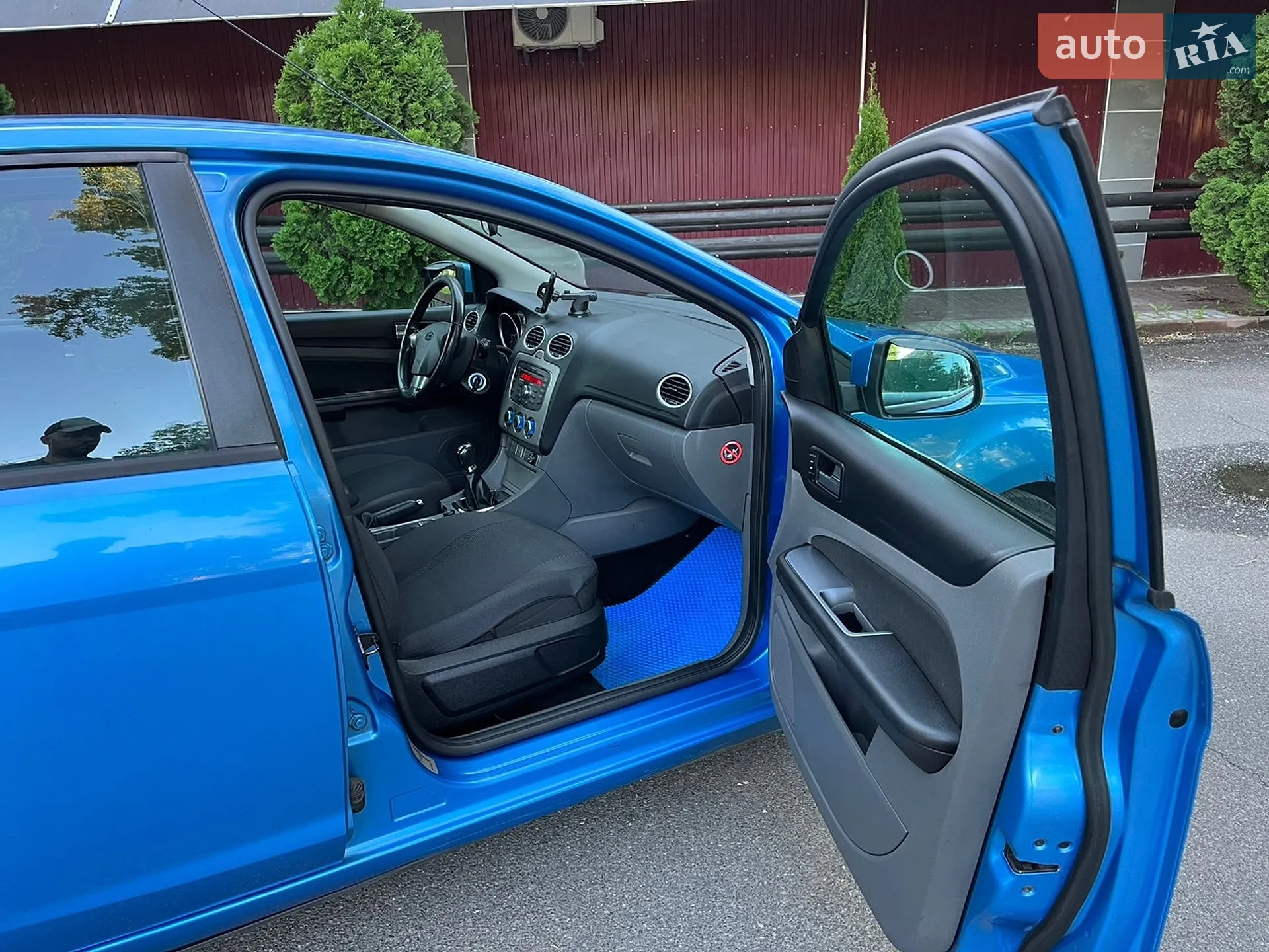 2010 Ford Focus - мініатюра 9