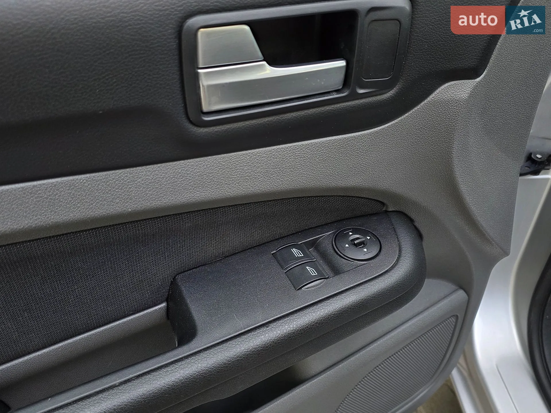 2010 Ford Focus - мініатюра 22