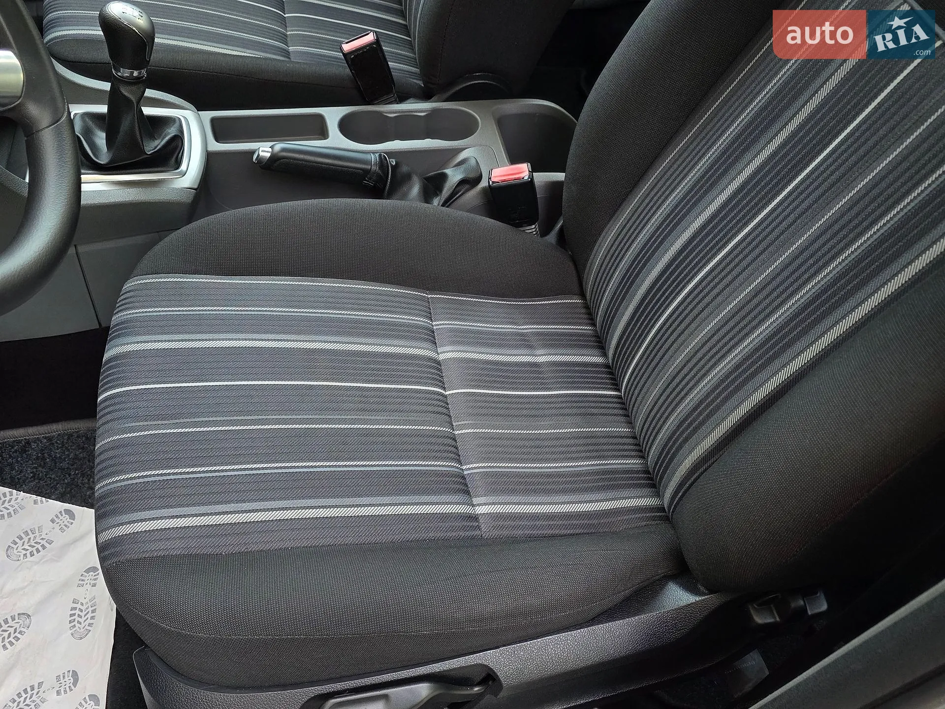 2010 Ford Focus - мініатюра 24