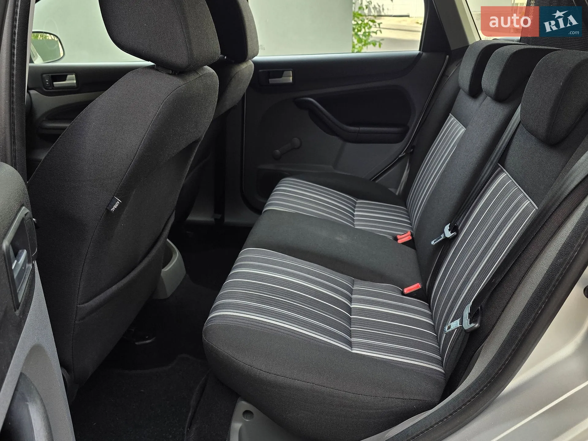 2010 Ford Focus - мініатюра 33