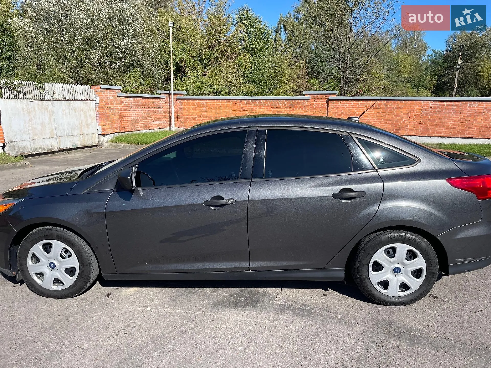 2016 Ford Focus - мініатюра 16