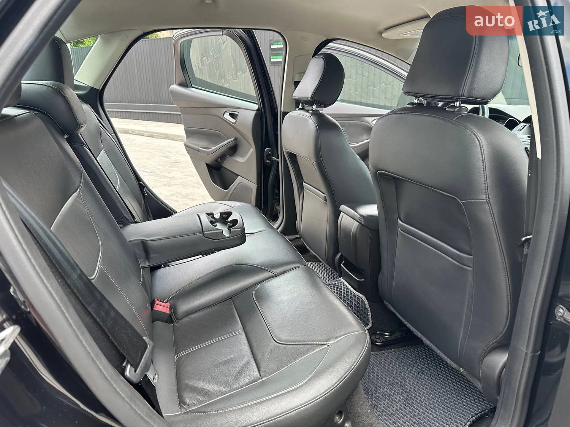 2015 Ford Focus - мініатюра 28
