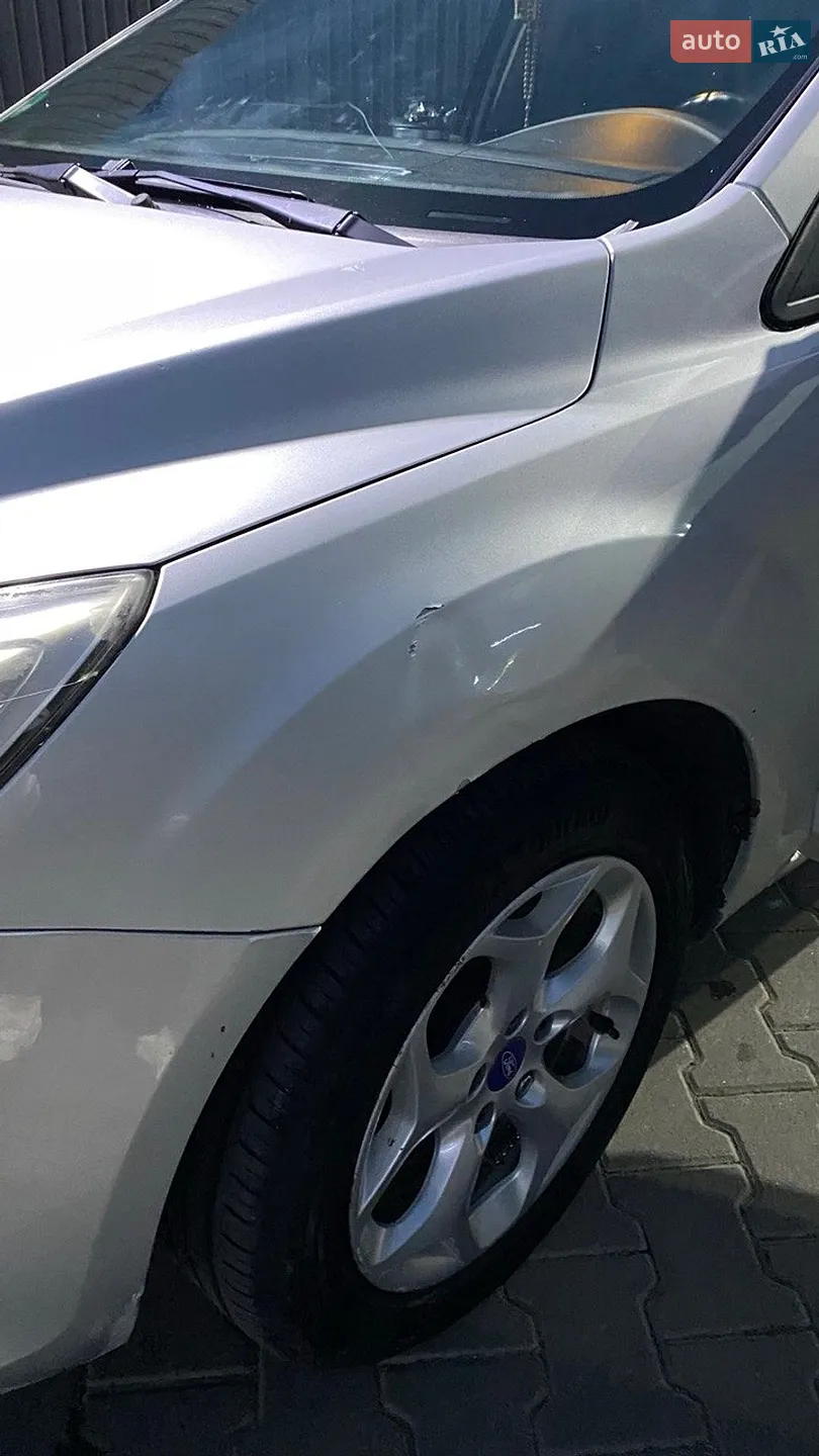 2010 Ford Focus - мініатюра 12