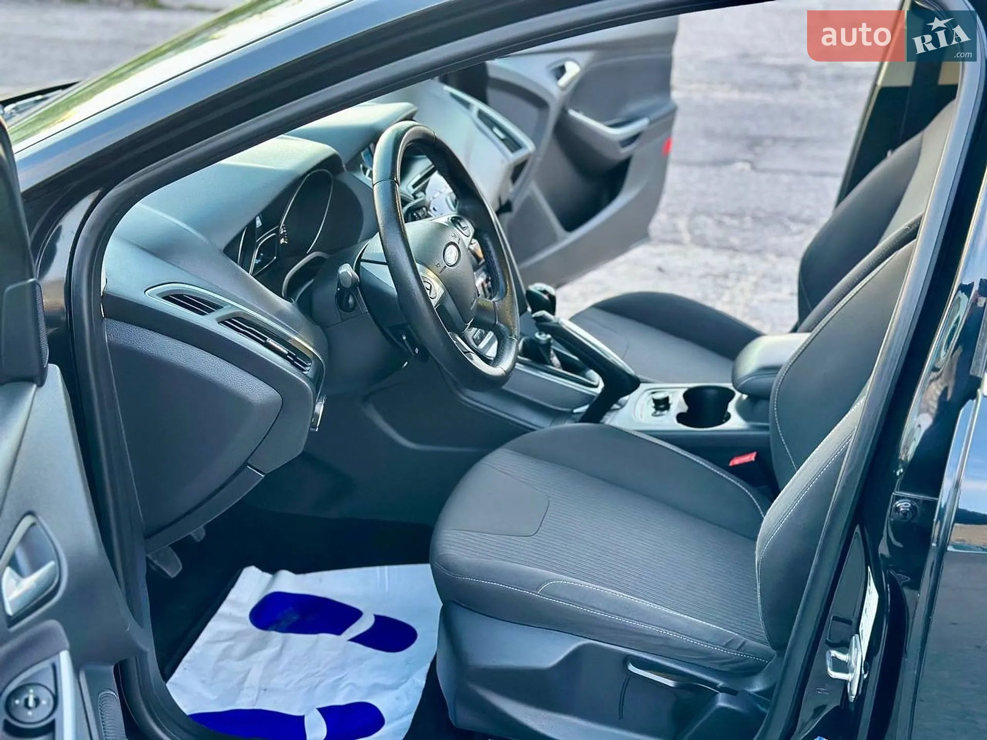 2011 Ford Focus - мініатюра 16