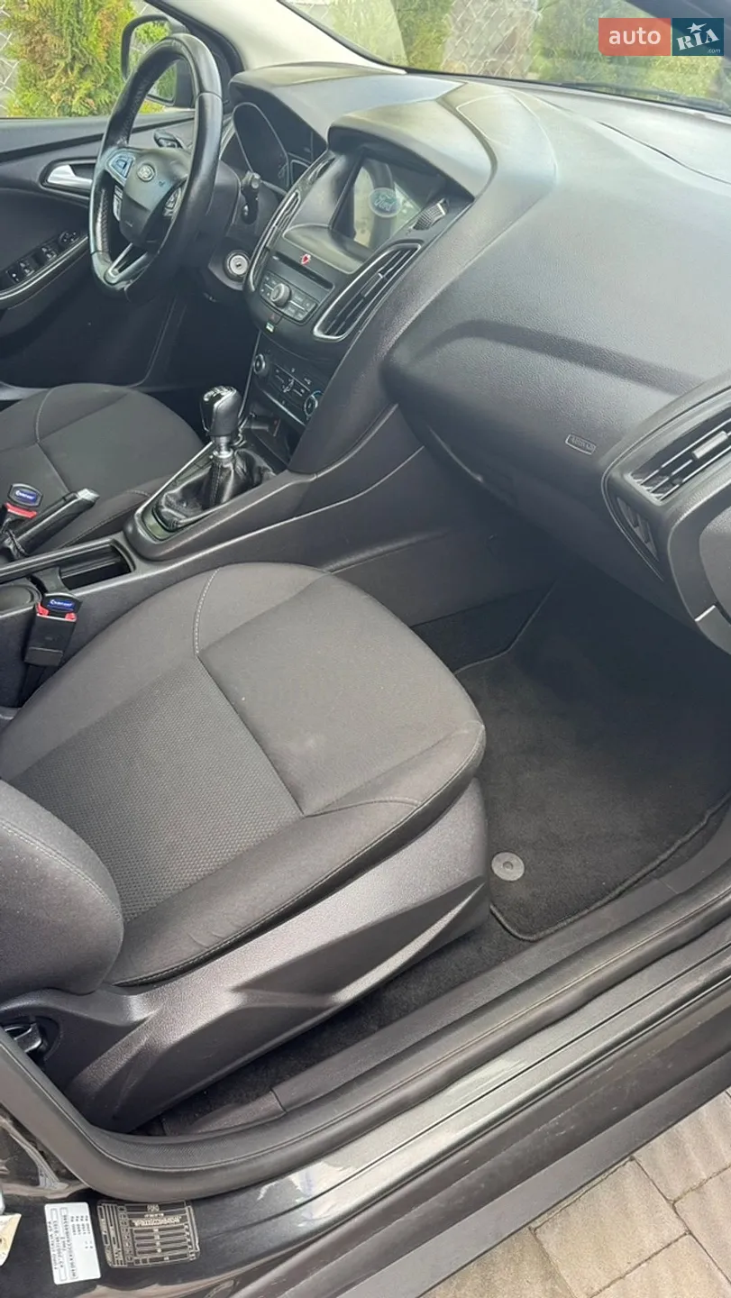 2017 Ford Focus - мініатюра 8