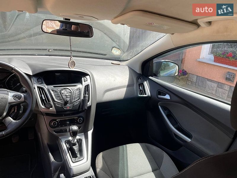 Хэтчбек Ford Focus 2011 в Самборе