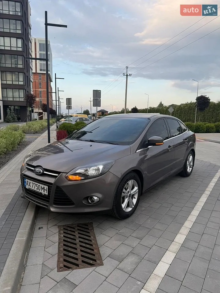 2011 Ford Focus - мініатюра 17