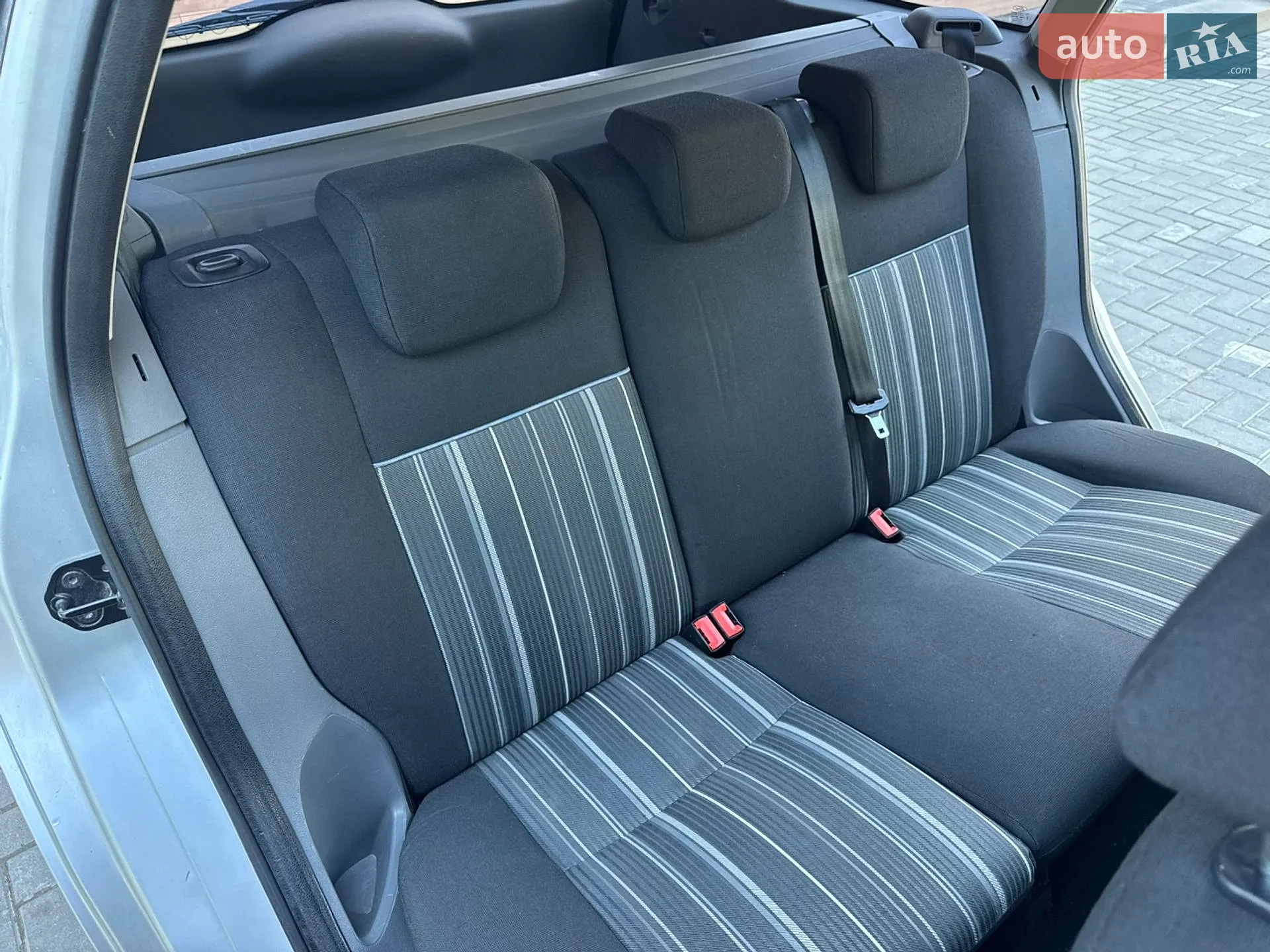 2010 Ford Focus - мініатюра 24