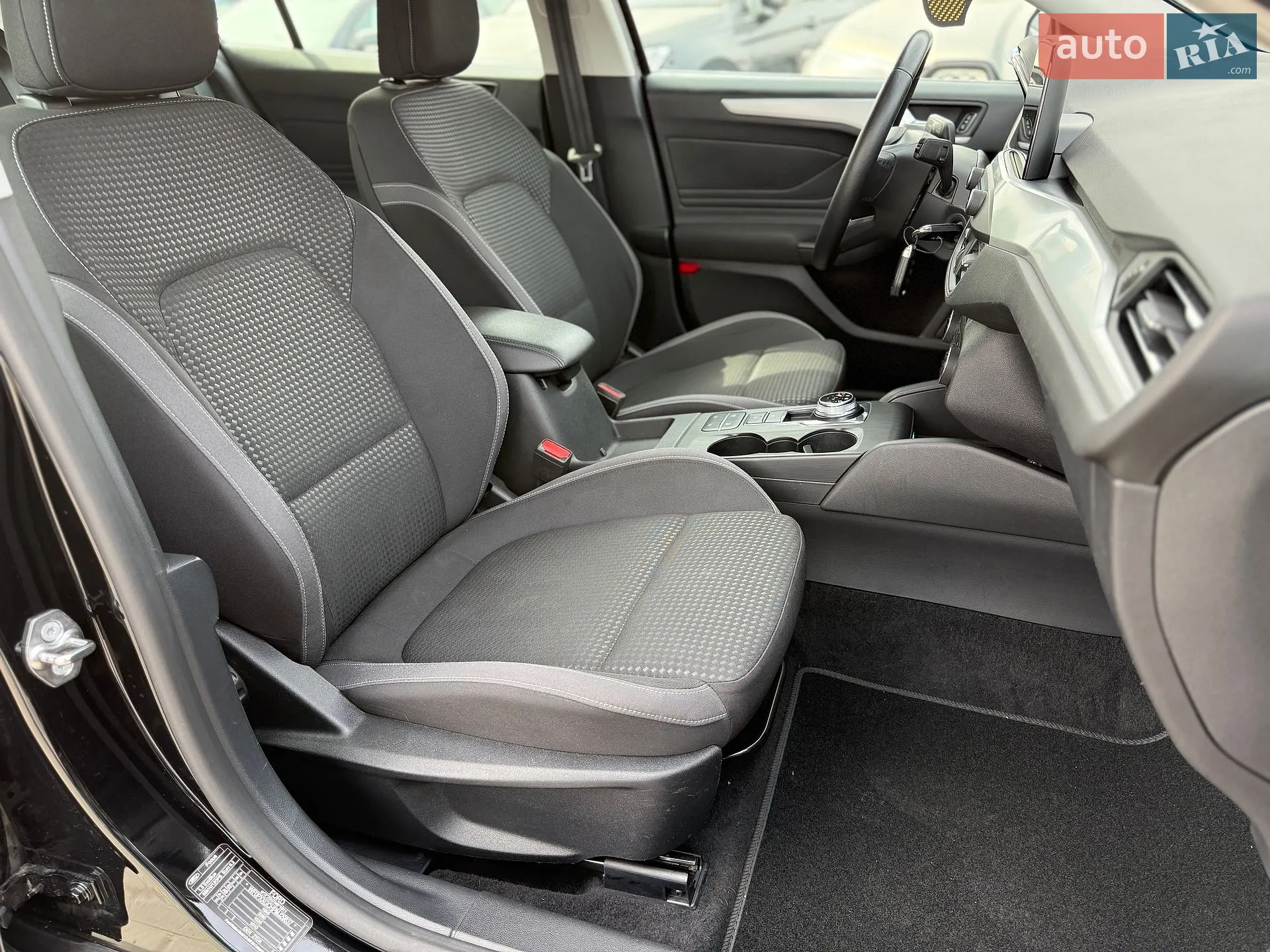 2021 Ford Focus - мініатюра 16