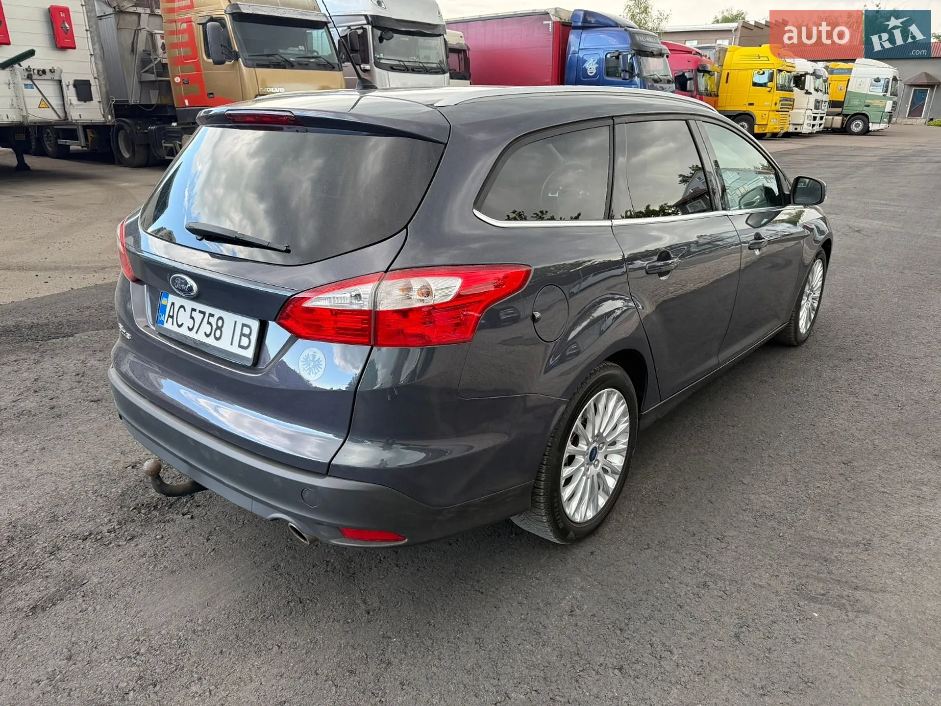 2011 Ford Focus - мініатюра 9