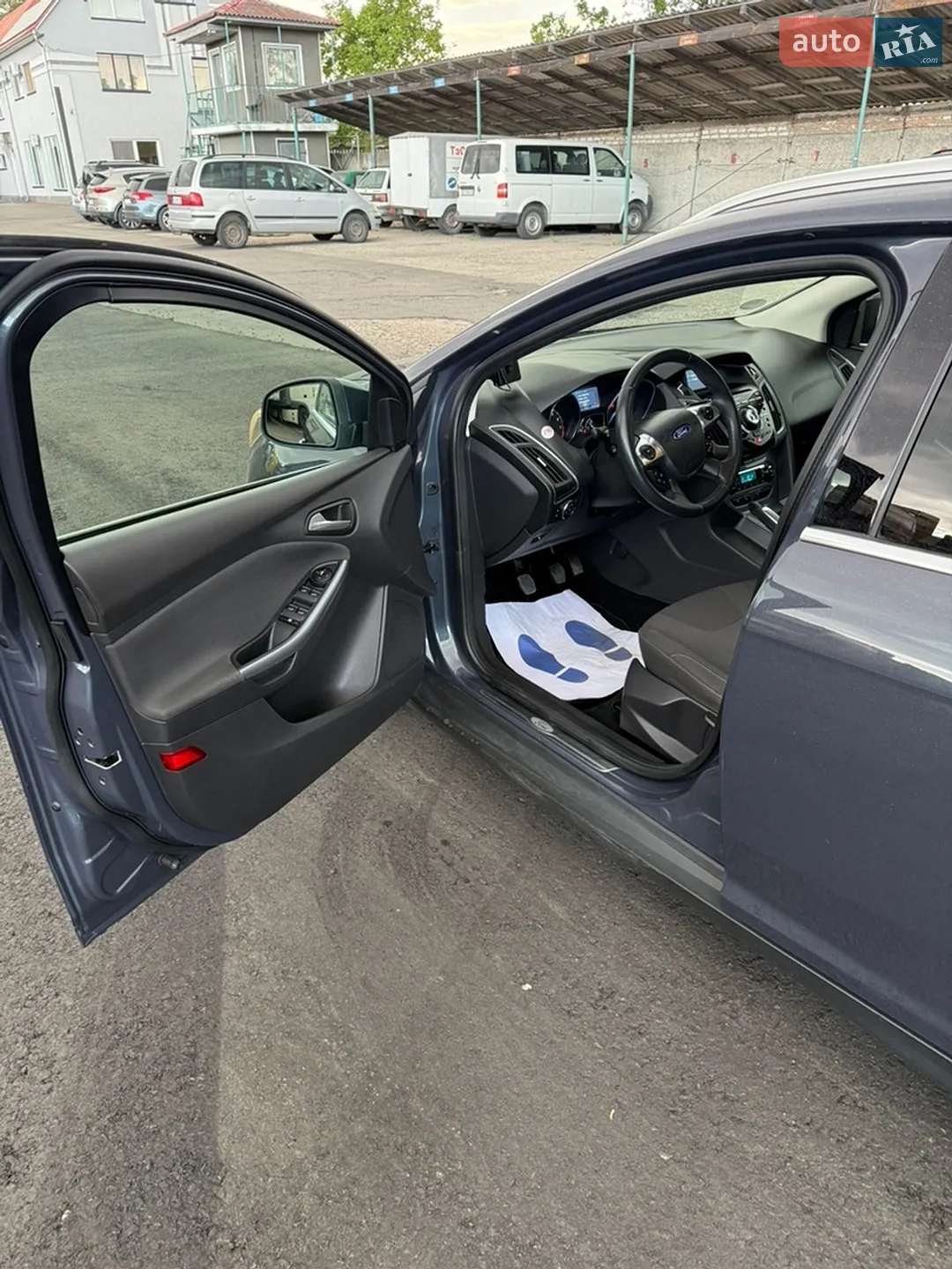 2011 Ford Focus - мініатюра 16