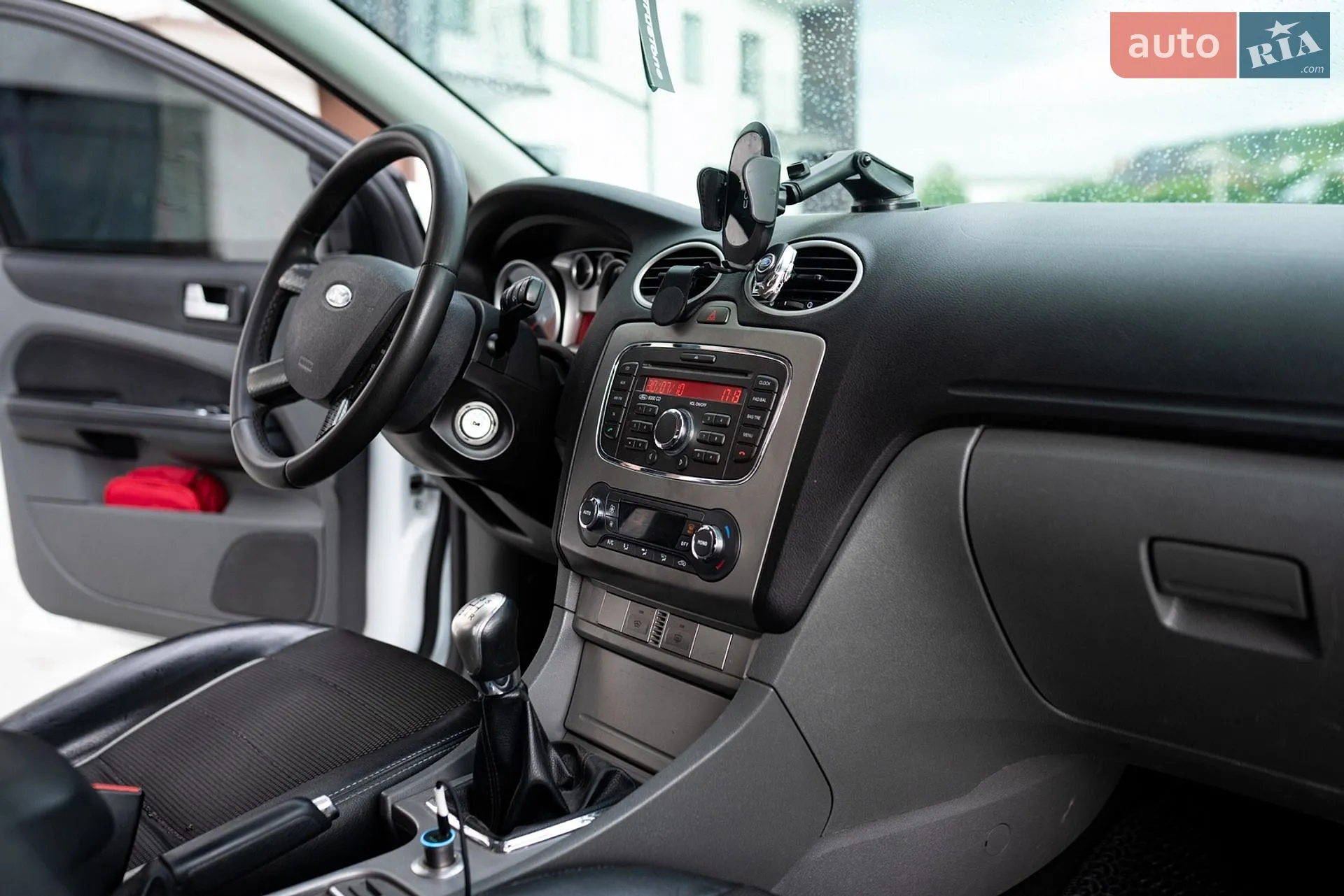 2010 Ford Focus - мініатюра 22