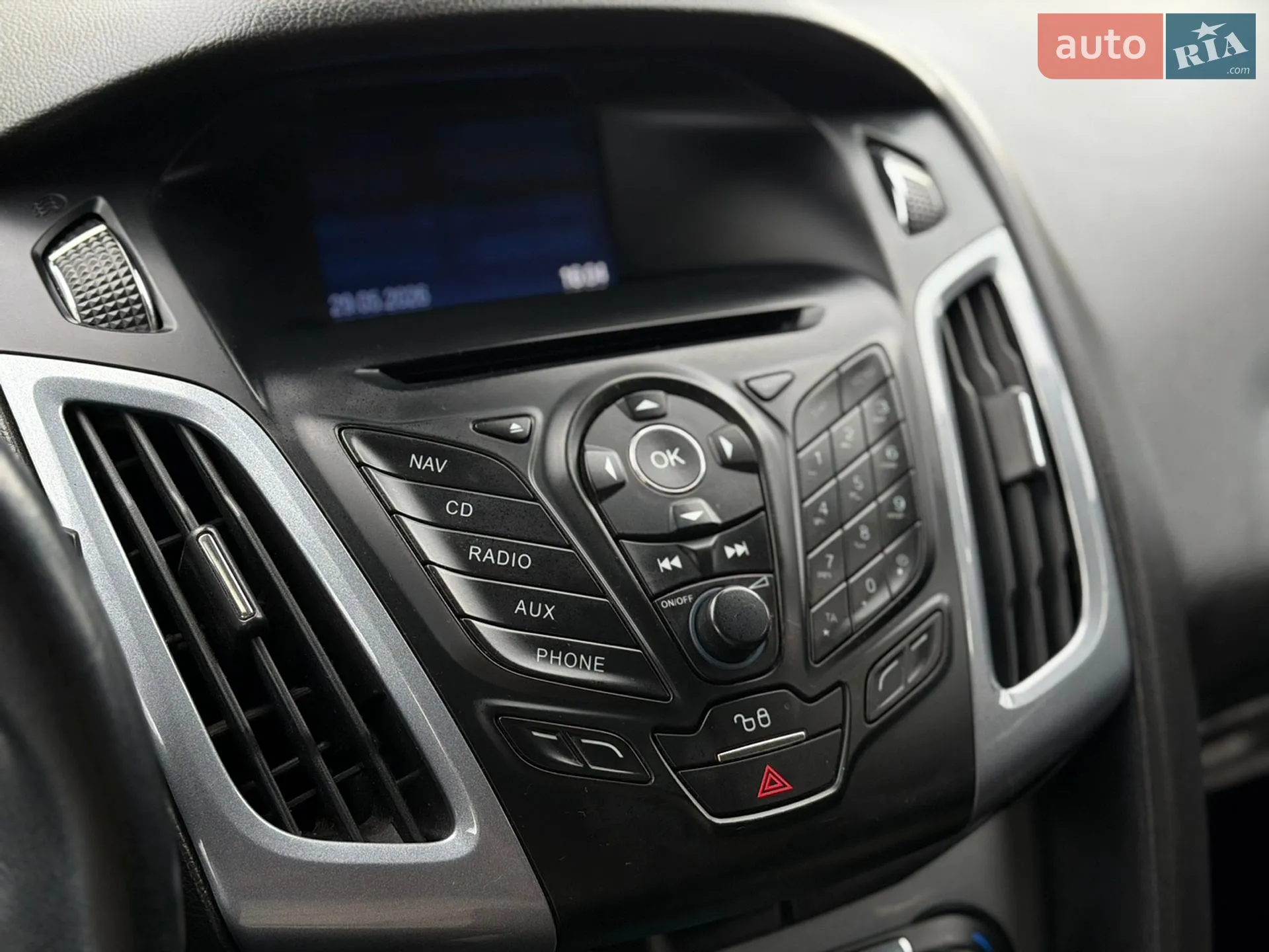 2011 Ford Focus - мініатюра 80