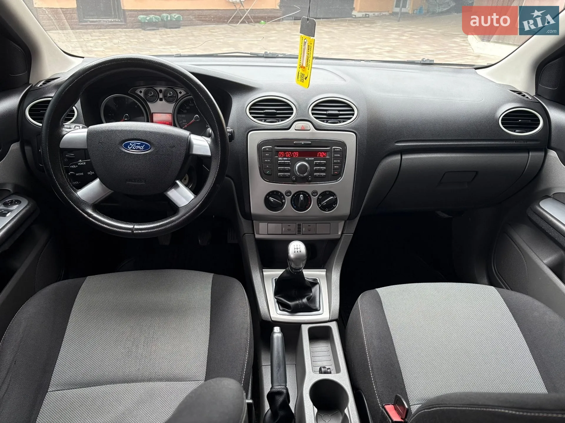 2010 Ford Focus - мініатюра 10