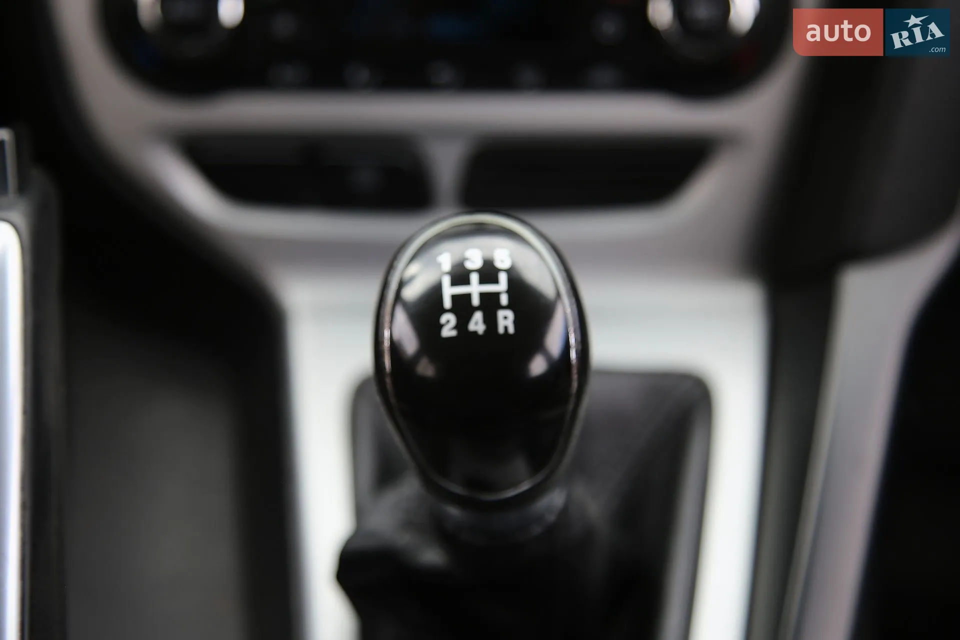 2012 Ford Focus - мініатюра 18