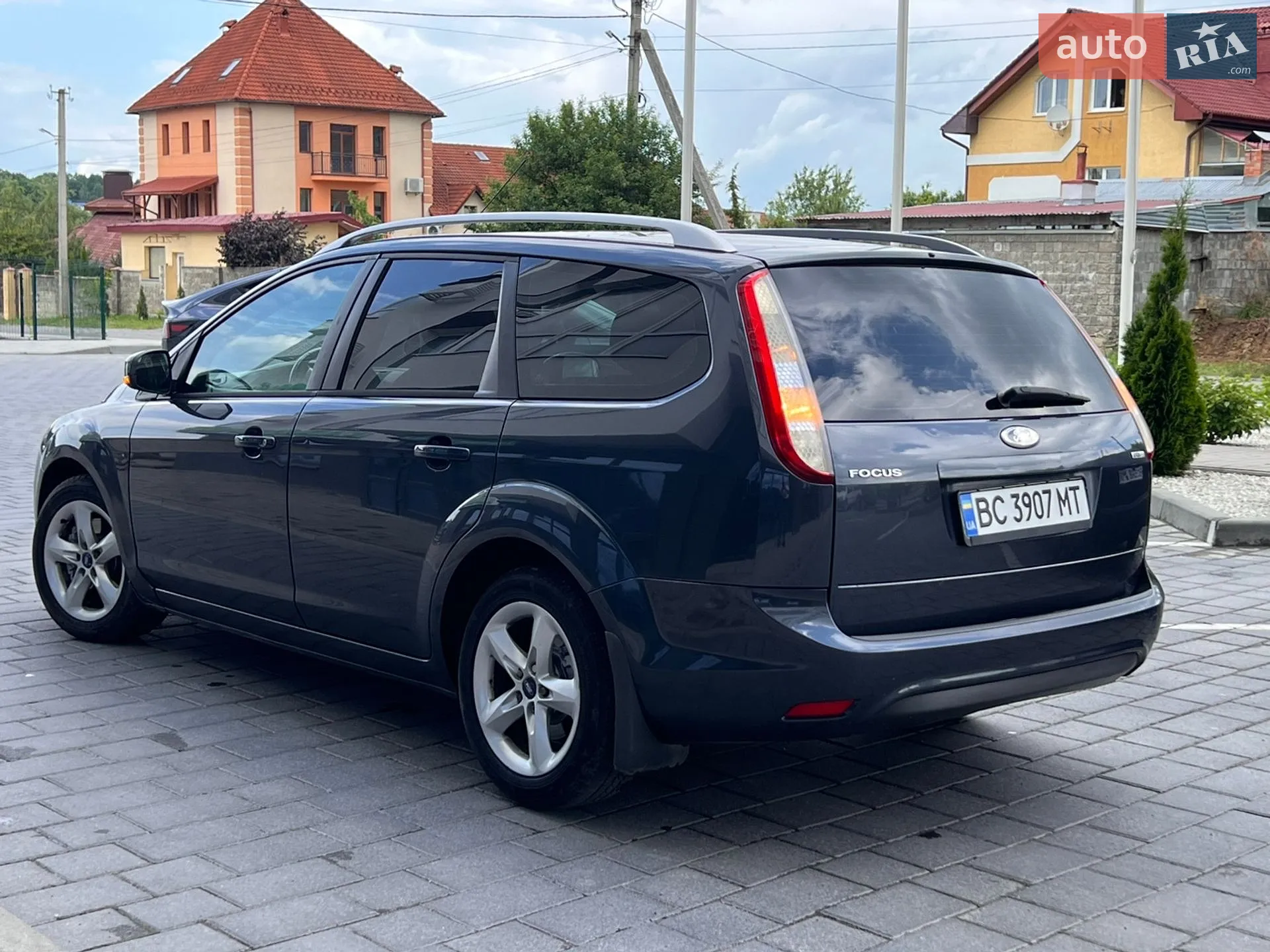 2010 Ford Focus - мініатюра 16
