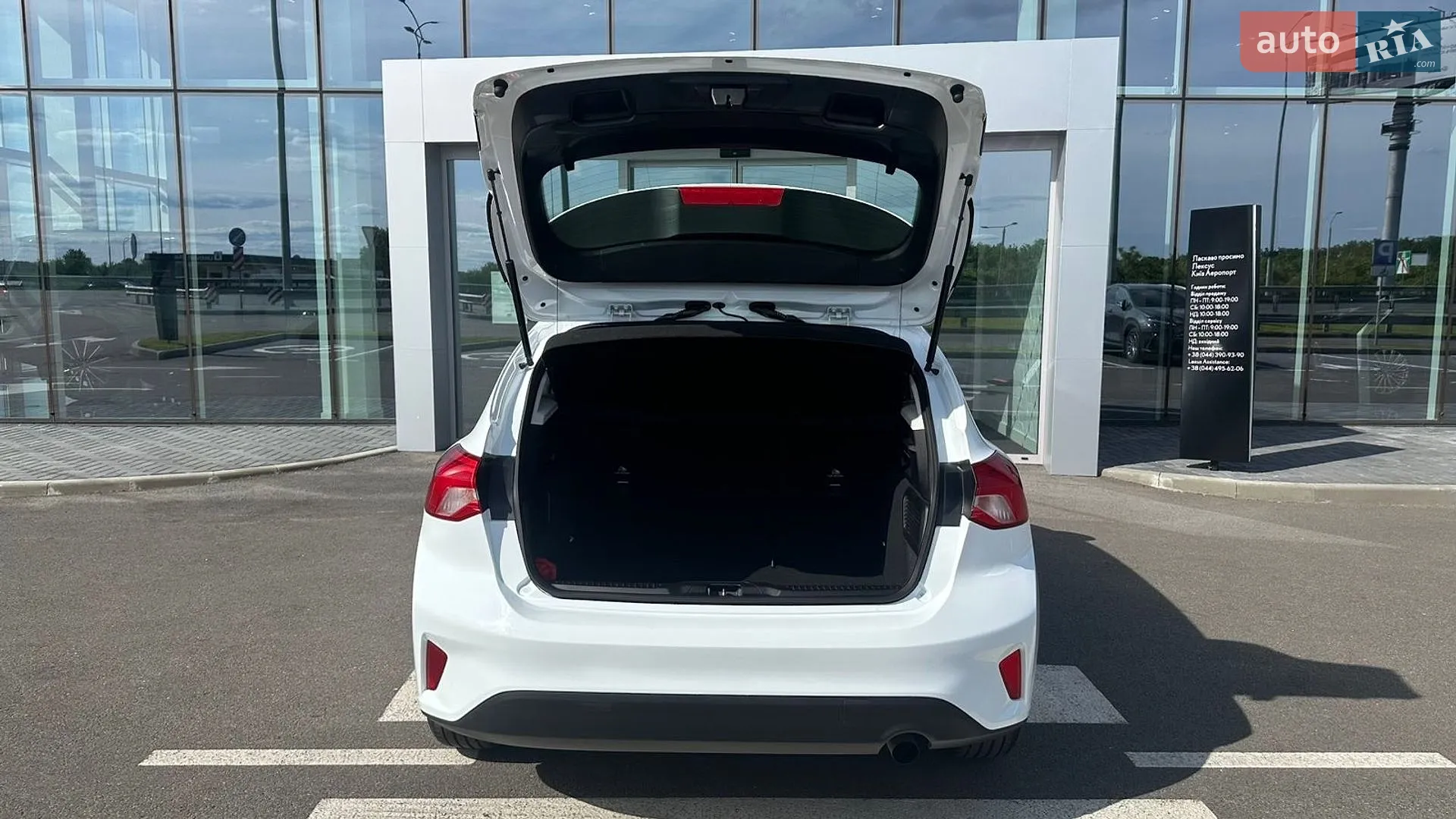 2020 Ford Focus - мініатюра 10