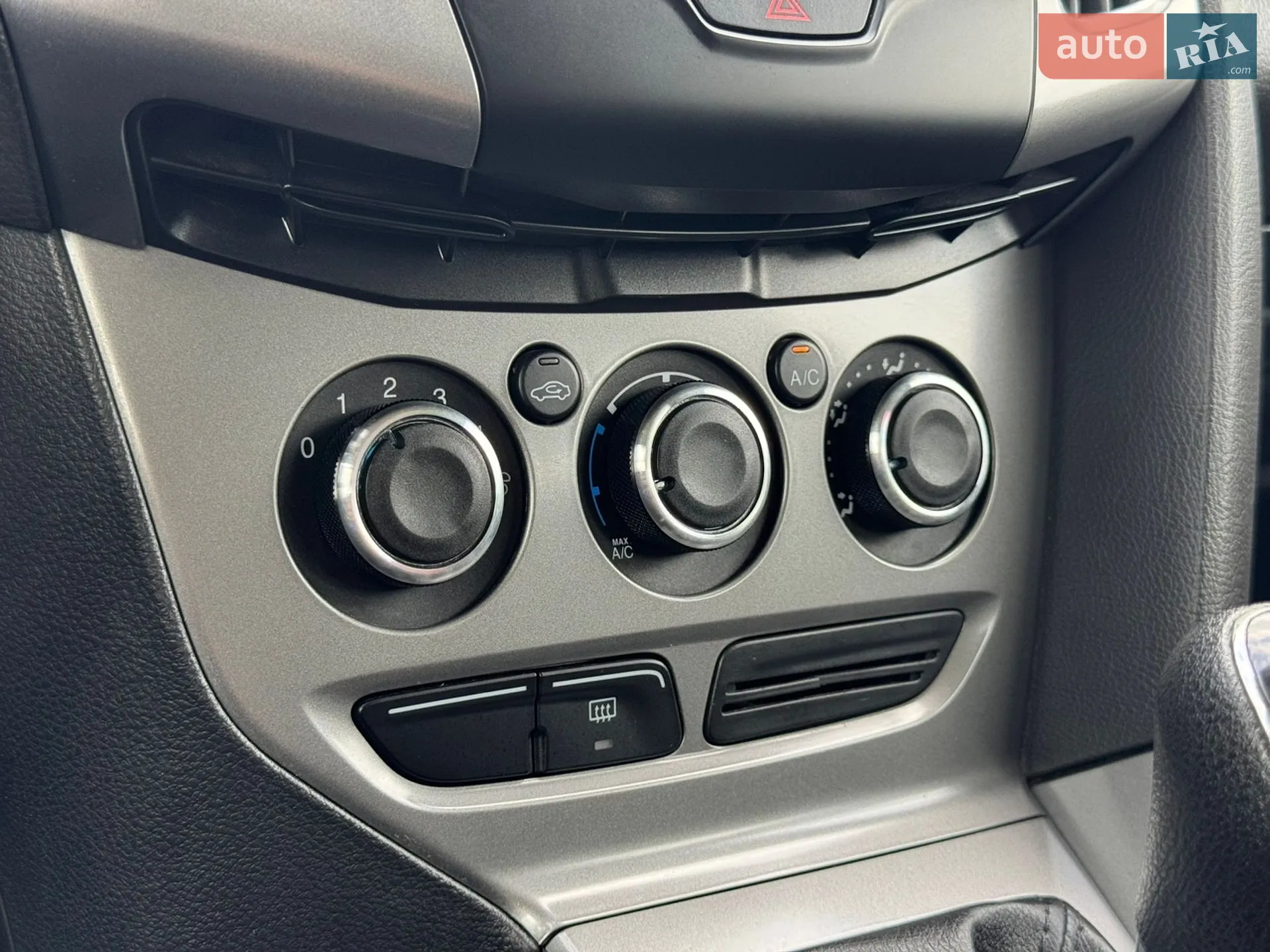 2011 Ford Focus - мініатюра 51