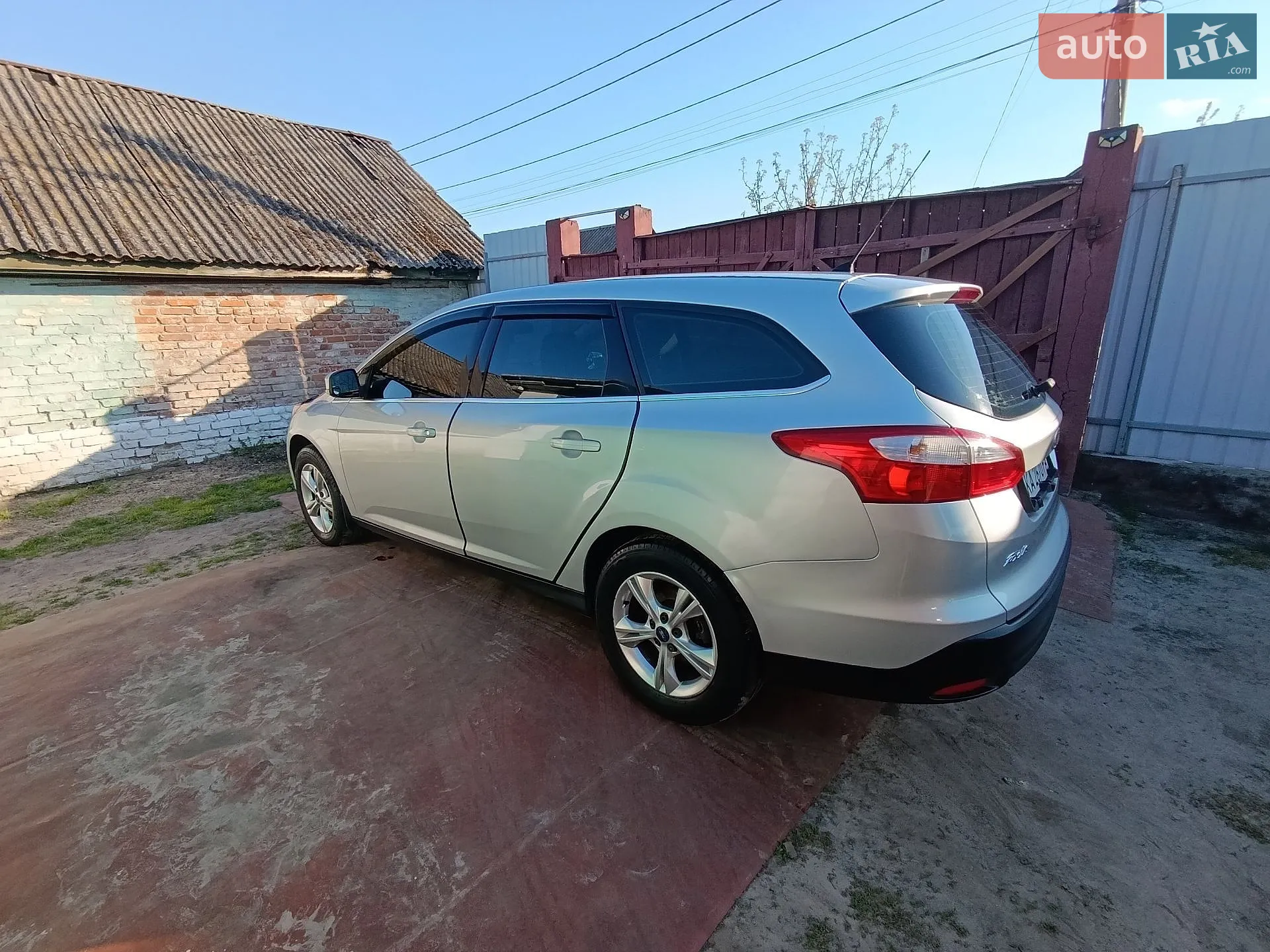 2011 Ford Focus - мініатюра 11