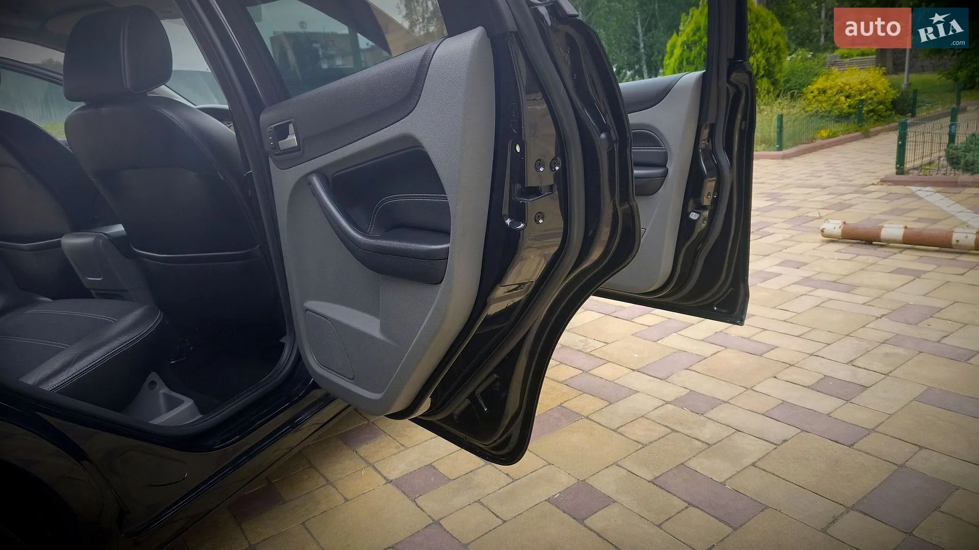2017 Nissan Rogue - мініатюра 132