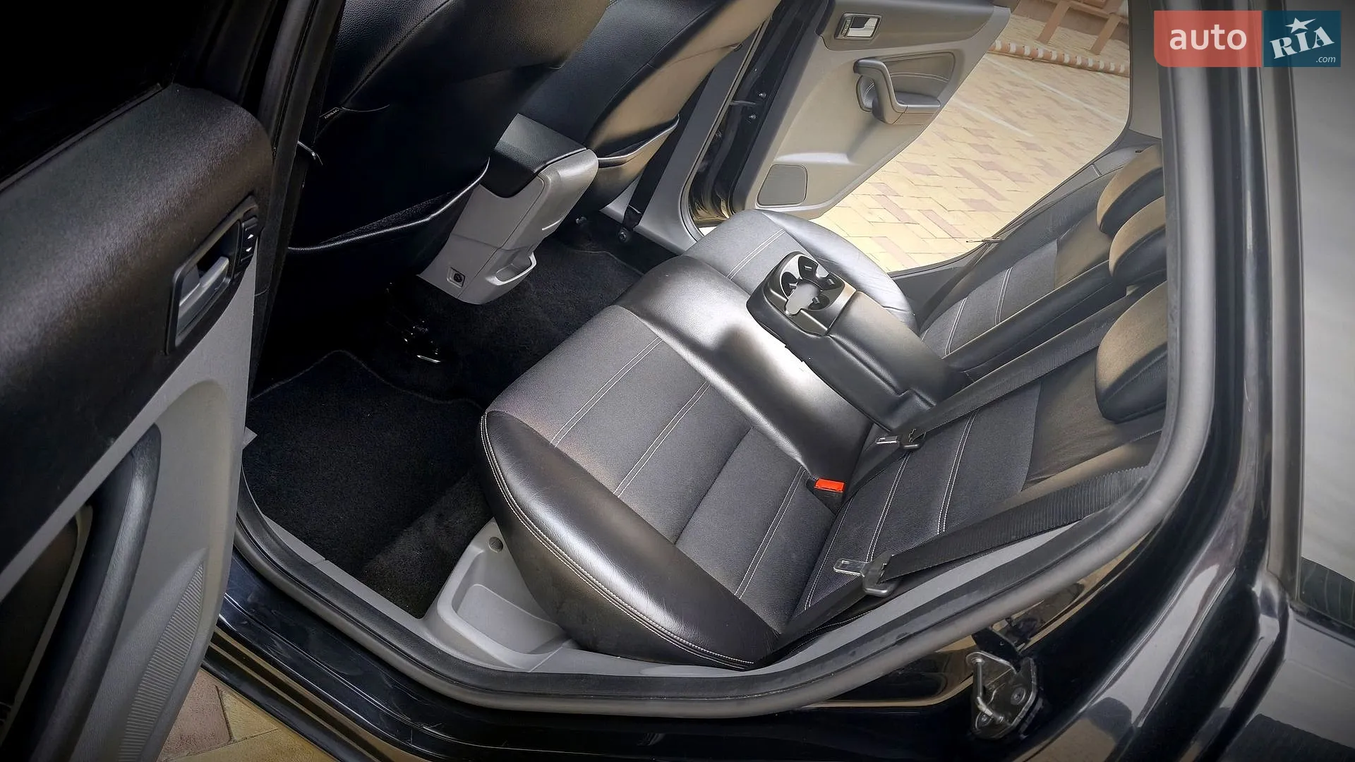 2017 Nissan Rogue - мініатюра 142